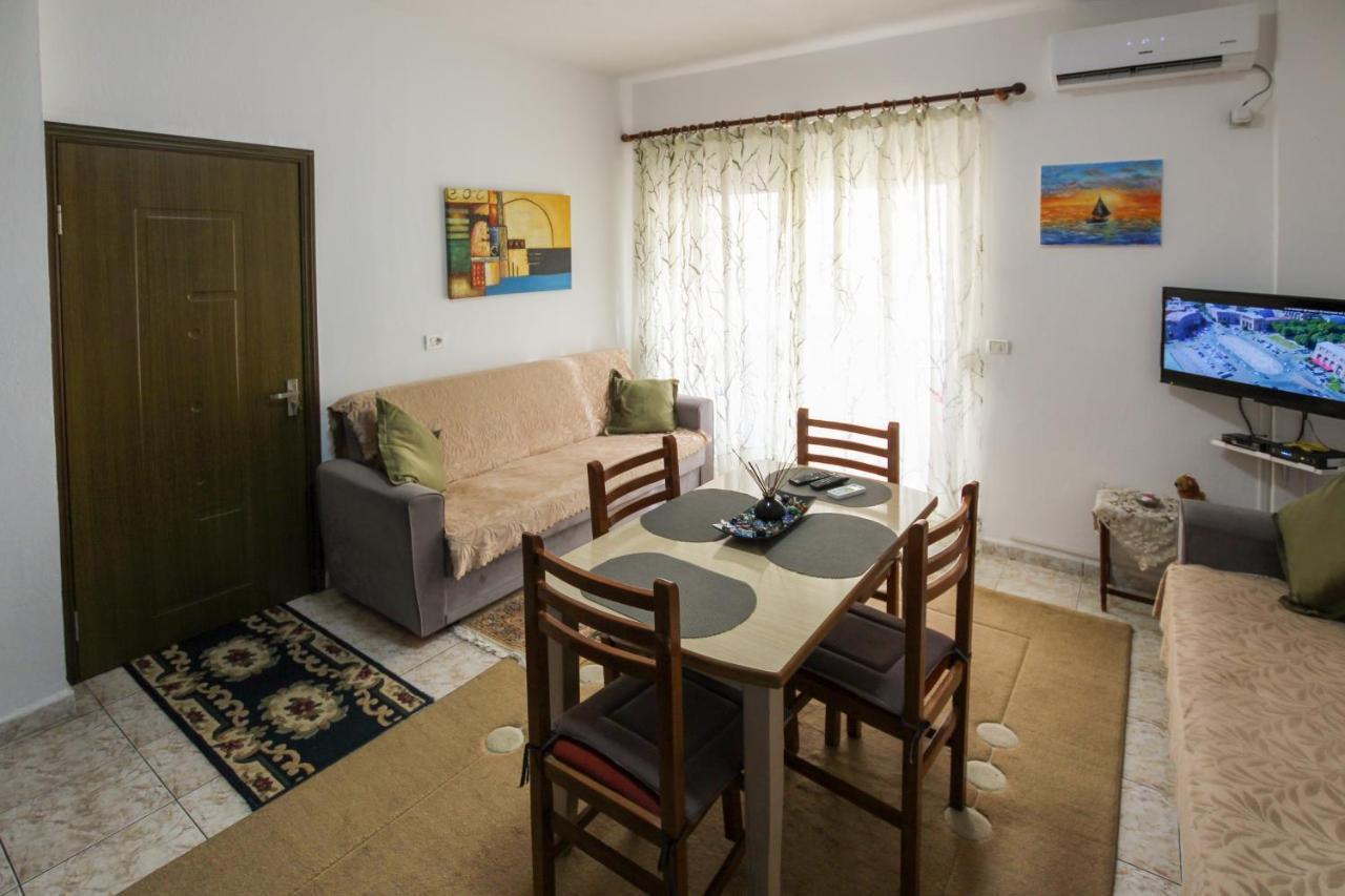 1 Bedroom Apartment With Fast Internet And Sea View Balcony In Durres Exterior photo